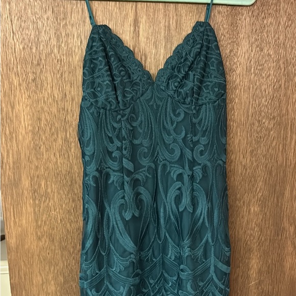 Dresses & Skirts - Lace midi dress strapless size 6